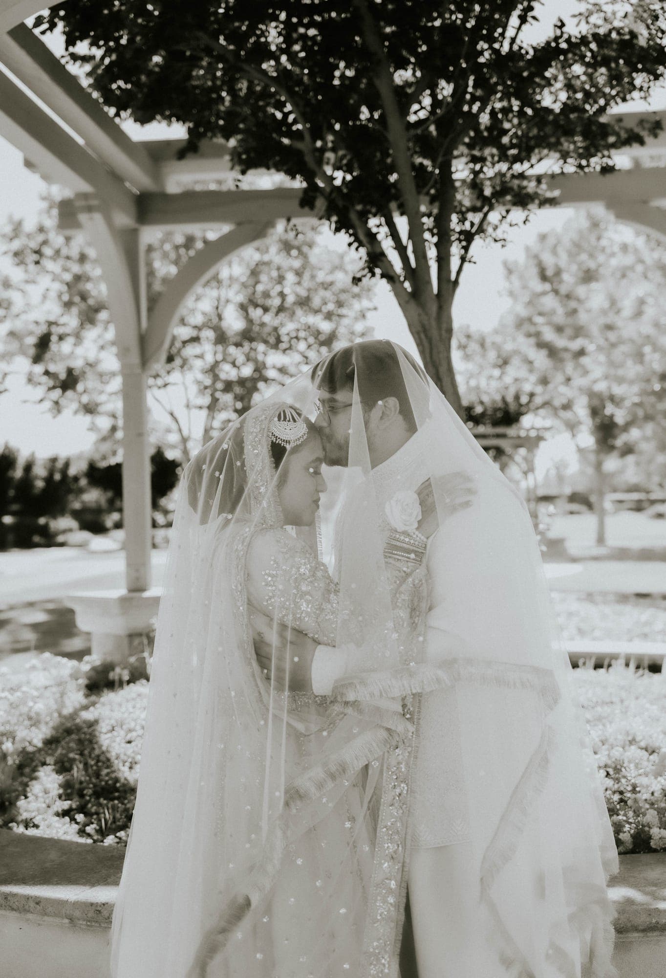 weddings — frame 5